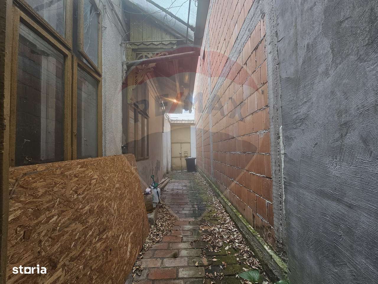 Casa de vanzare zona 0-13