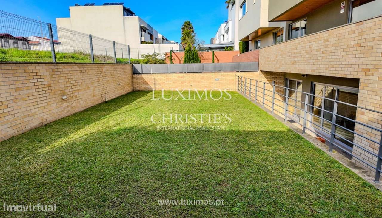 Moradia V4 com jardim e terraço para venda, na Senhora da Hora - Grande imagem: 5/22