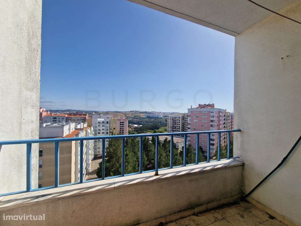 Espaçoso apartamento T2, localizado em São Marcos, Cacém.-7