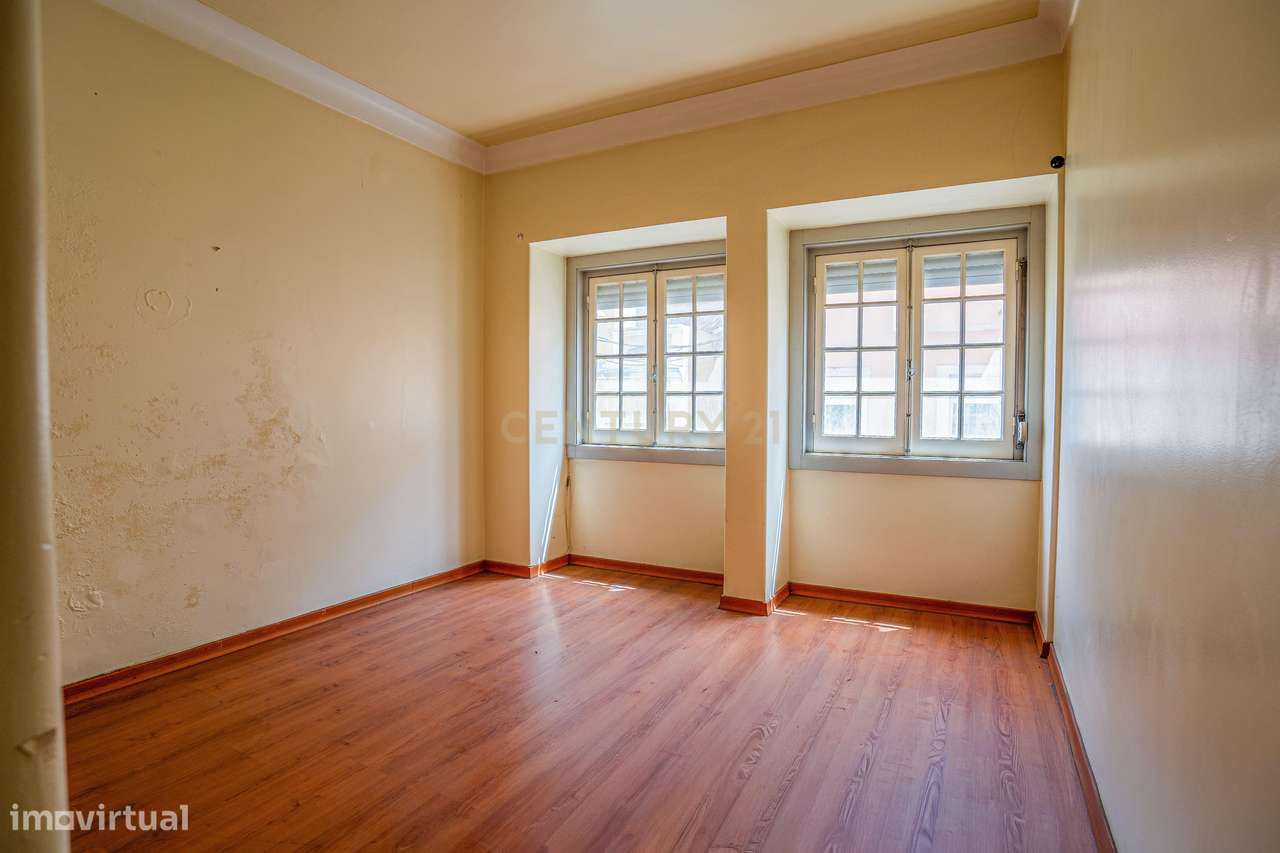 Apartamento T3 no centro das Caldas da Rainha-15