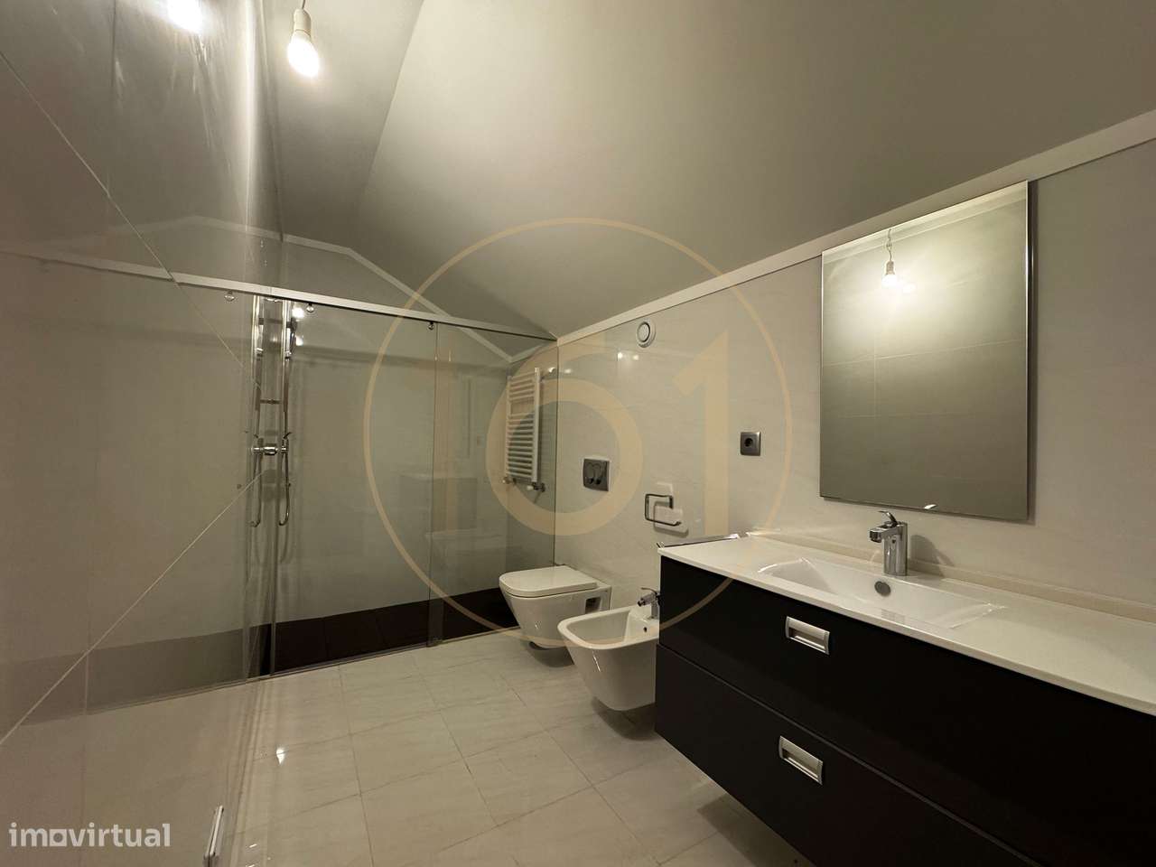 Apartamento T3+1 duplex com 2 terraços e varandas-21