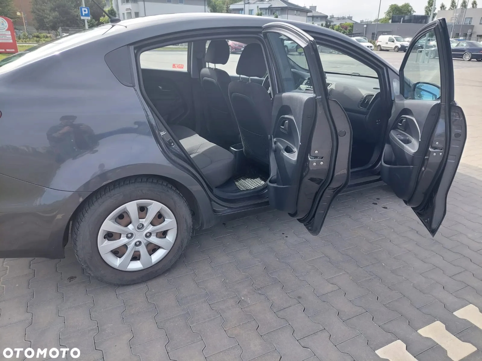 Kia Rio 1.2 M - 13