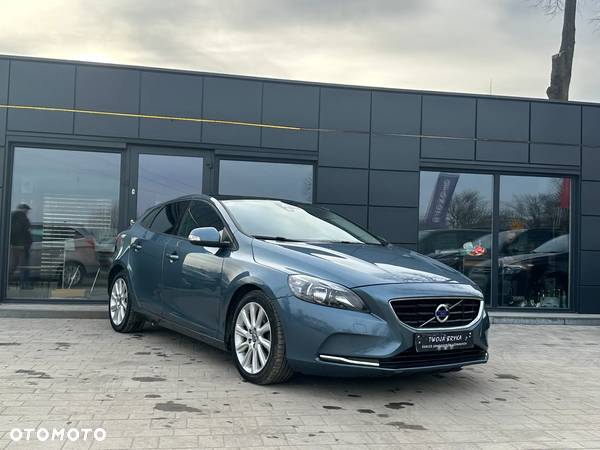 Volvo V40 D2 Momentum - 4