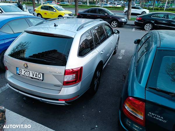 Skoda Octavia 2.0 TDI 4x4 DSG Scout - 10