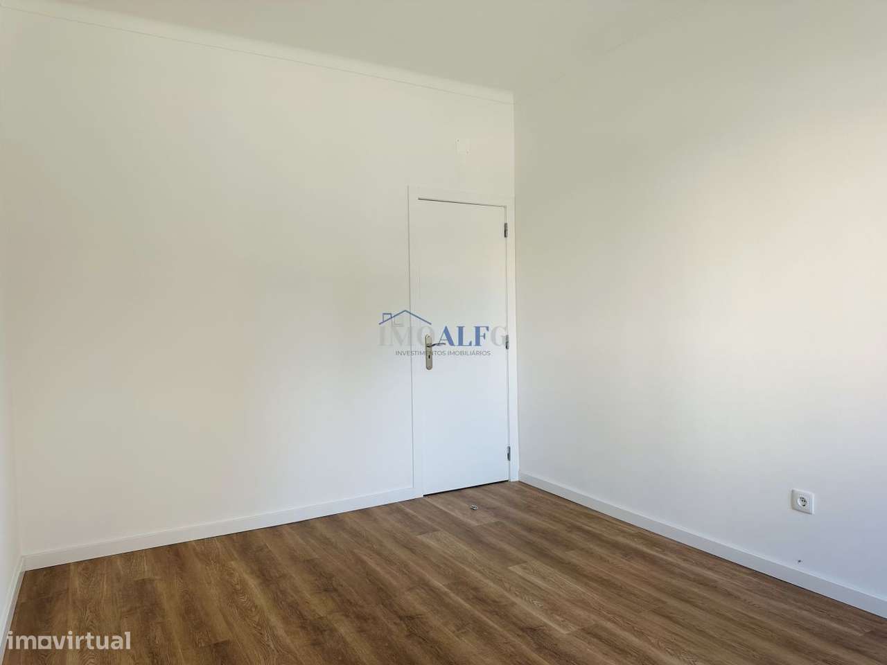 Apartamento T3 remodelado na Avenida do Bocage - Barreiro-22