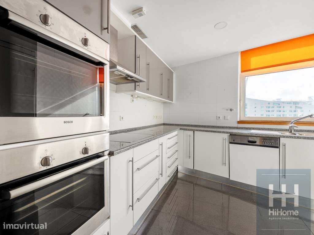 T2 Duplex com Vista Infinita na Torre de São Rafael em Lisboa - Grande imagem: 5/28