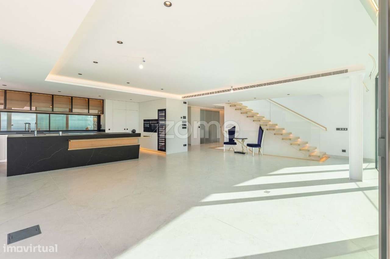 Moradia T4|Vista Baía|Funchal-14