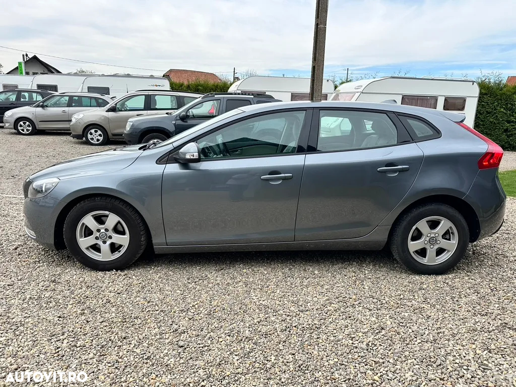 Volvo V40 D2 ECO Momentum - 5