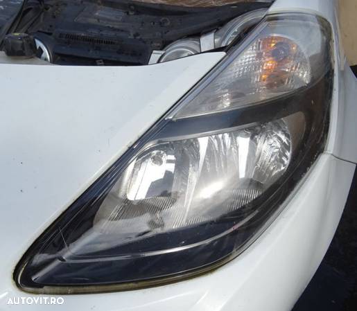 Fata completa Renault Clio 3 facelift din 2010 volan pe stanga - 3