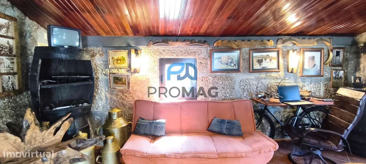 Quinta com 3 artigos urbanos, piscina e 9,4 ha em Resende-30