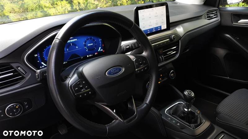 Ford Focus 1.0 EcoBoost mHEV Titanium - 14