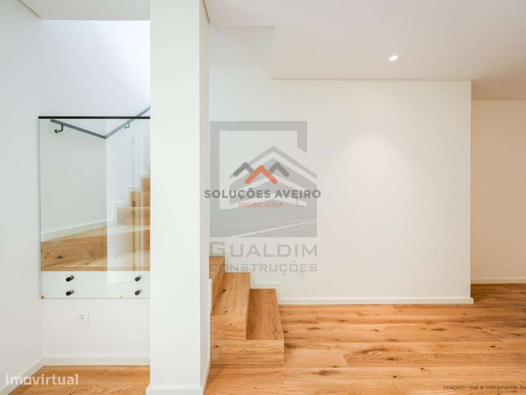 Apartamento T2+ Terraço Implex em Aveiro!-55