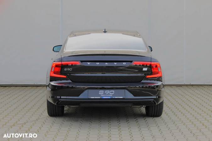 Volvo S90 - 4