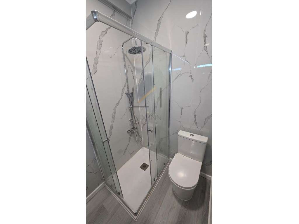 T1 renovado centro Amadora - elevador e a 100mt do comboio-16