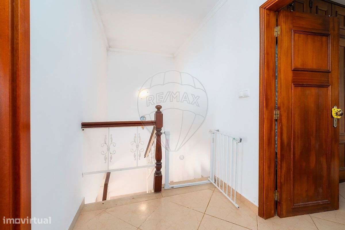 Moradia T4 para venda-30