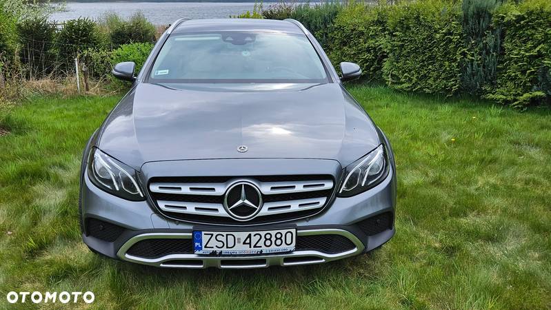 Mercedes-Benz Klasa E 220 d 4Matic T All-Terrain 9G-TRONIC Avantgarde - 2