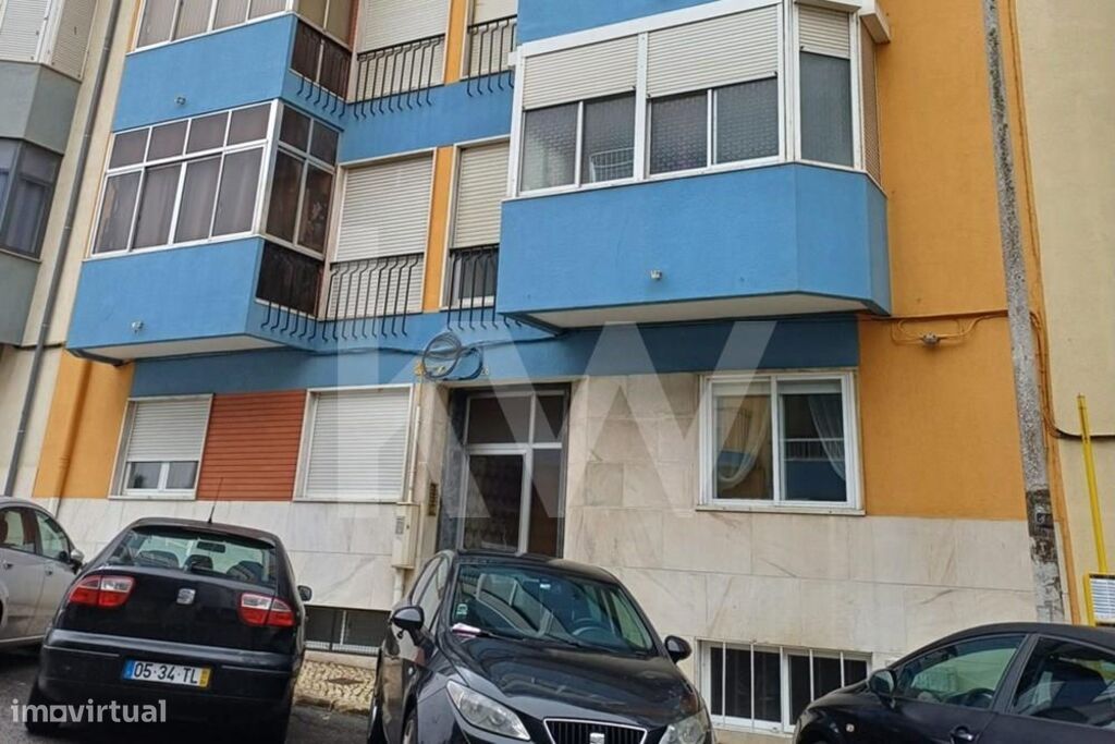 Excelente Apartamento T1+1 na Idanha - Belas - para remodelação