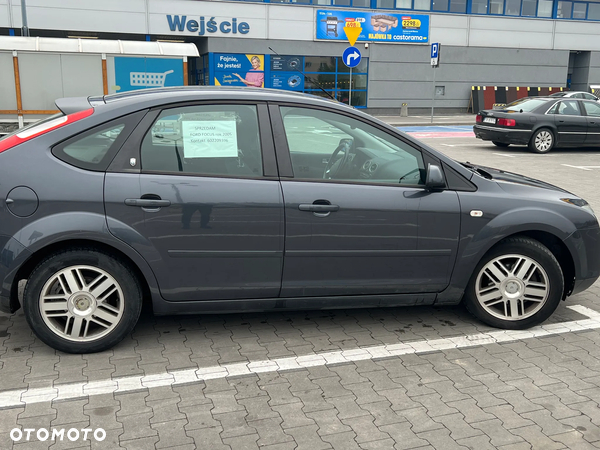 Ford Focus 1.6 Ti-VCT Ghia - 6