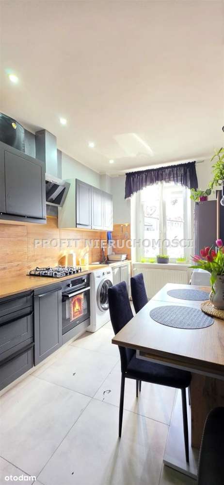 Komfortowe, przestronne mieszkanie w centrum-5