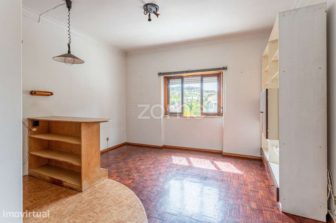 Moradia T4 em verdadeiro oásis urbano-25