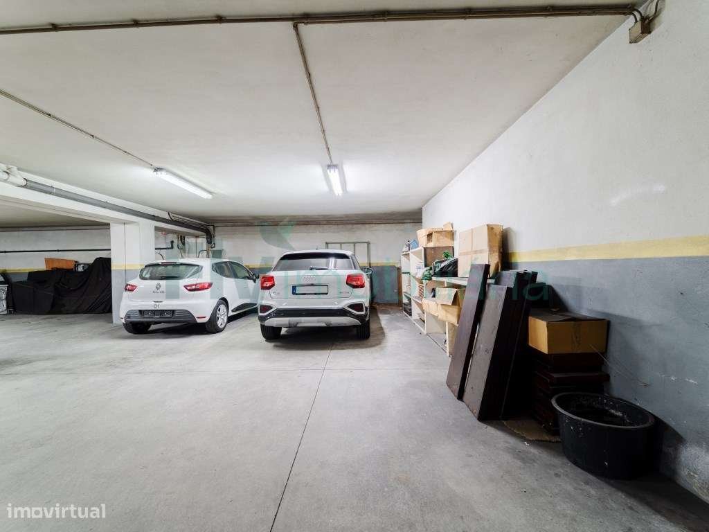 Excelente Apartamento T4 com Suite e Lugar de Garagem para 2 Carros-54