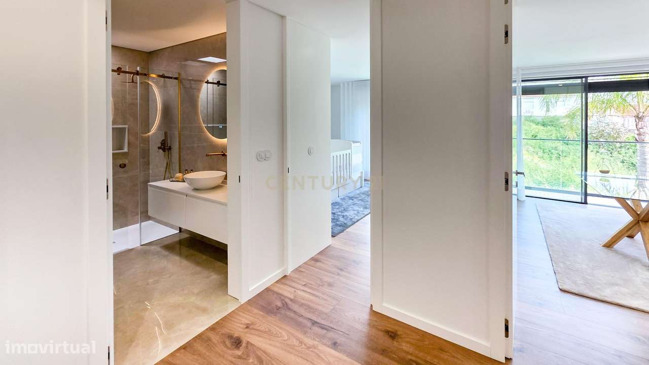 Moradia Contemporânea T4 com Piscina | Arquitetura Premium | Brufe, Vi-19