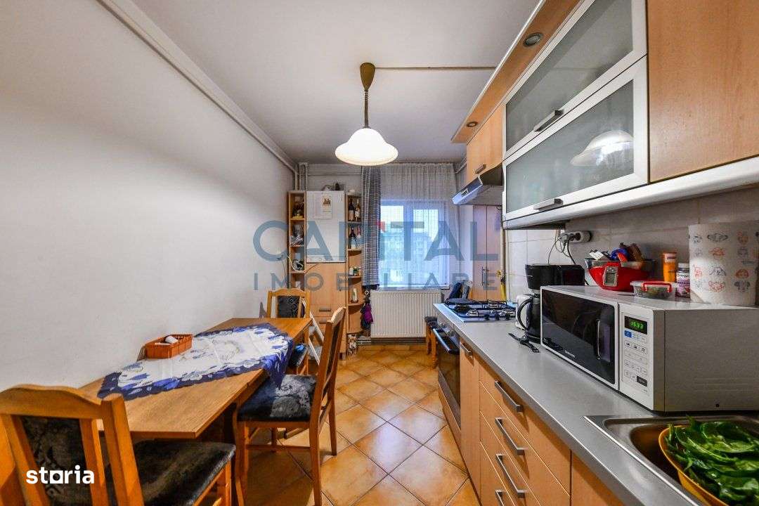 COMISION %! 2 camere decomandate, etaj 3/4, Liceul Avram Iancu - Imagine principală: 3/6