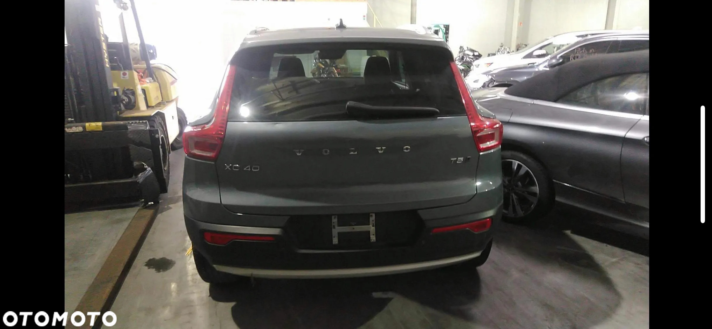 Volvo XC 40 T5 AWD Momentum Pro - 22