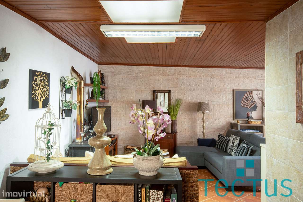 Moradia Geminada T3 na Amoreira - Excelente estado de conservação-10