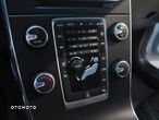 Volvo V60 D3 Geartronic Momentum - 28