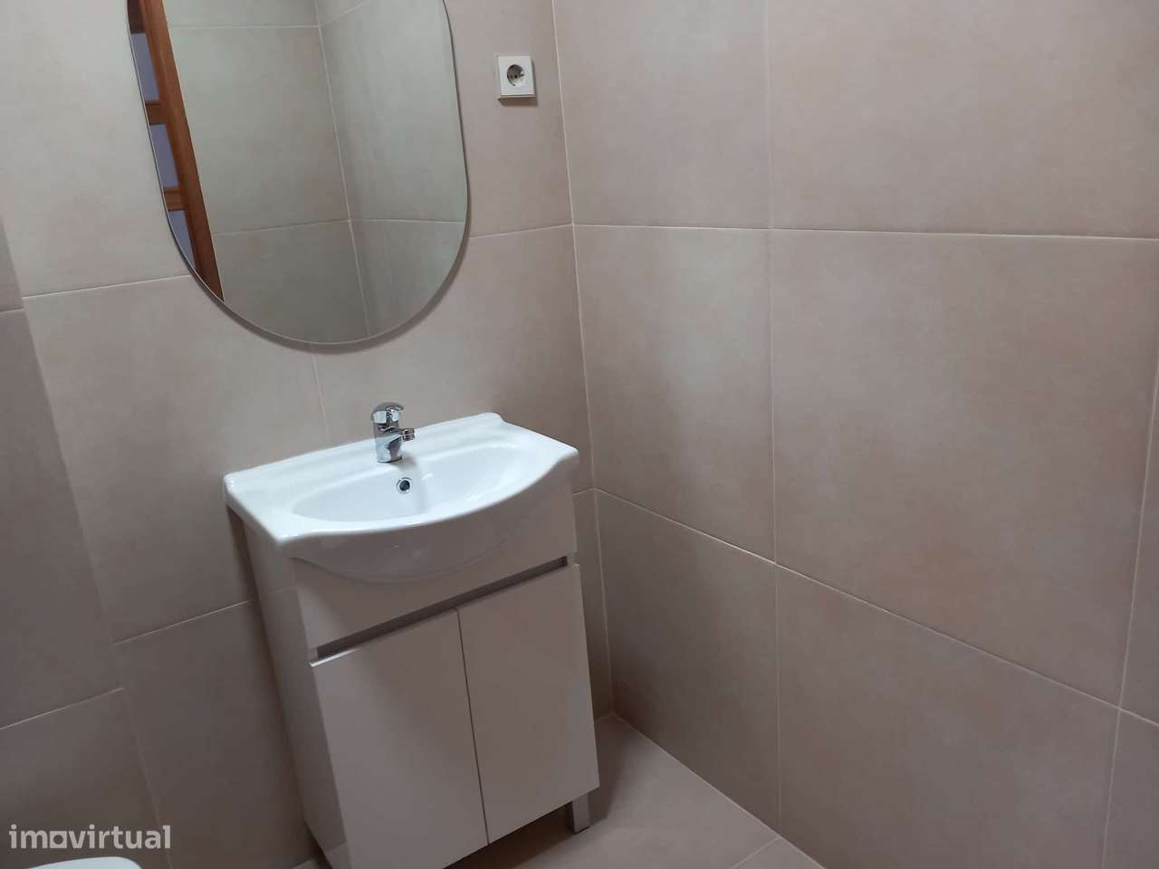 Comprar  Apartamento T2 Dúplex Centro de Gondomar-13
