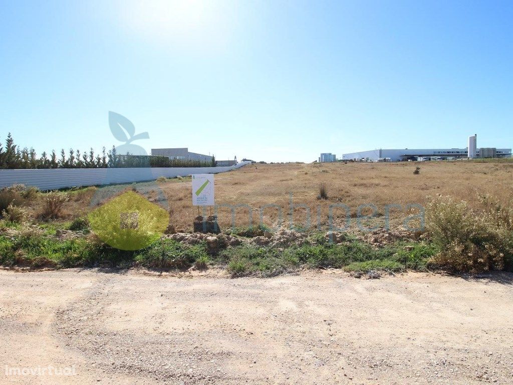 Lote para construção Industrial - Algoz .