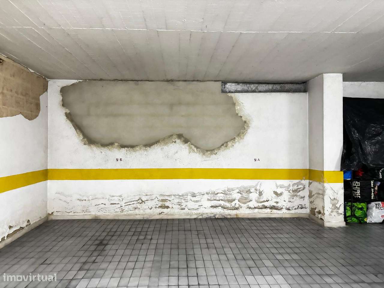 Apartamento T2 com garagem na Urbanização Moinho da Cavaleira-25