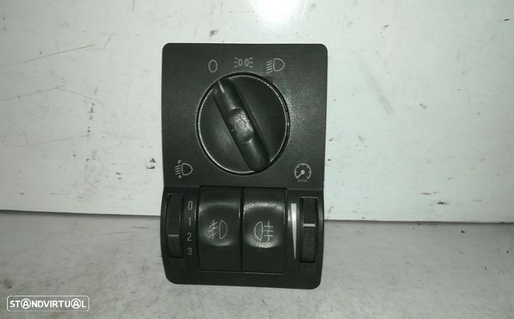 Botao Ligar Luzes / Interruptor Ligar Luz Opel Corsa C (X01) - 1