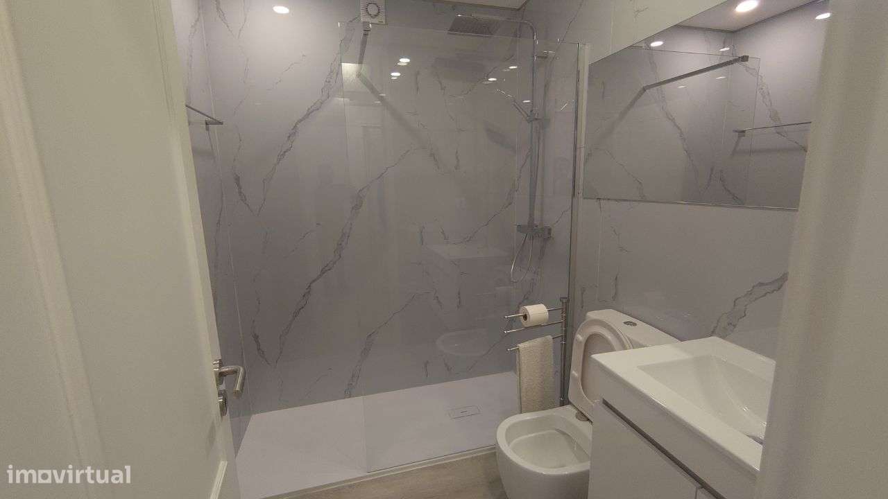 Vendo apartamento T2+1 remodelado no centro vila do conde-3