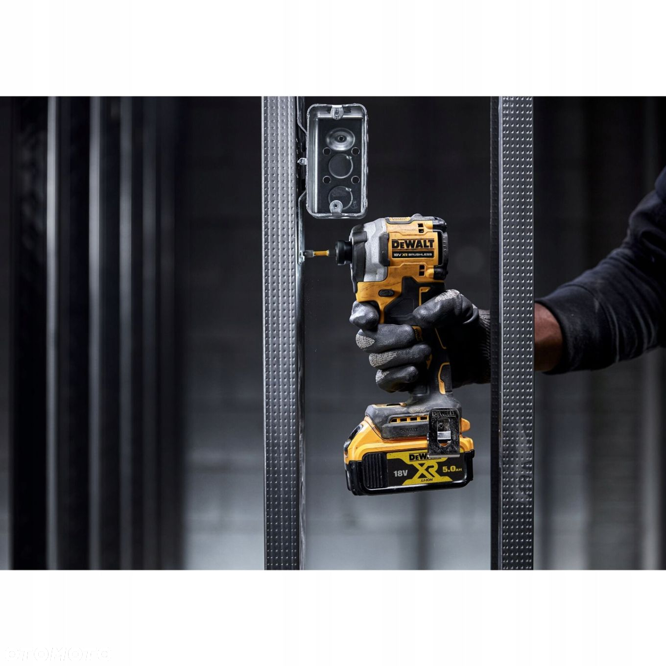 DEWALT ZAKRĘTARKA UDAROWA 18C 208Nm DCF850N BEZSZCZOTKOWA KLUCZ UDAROWY - 6