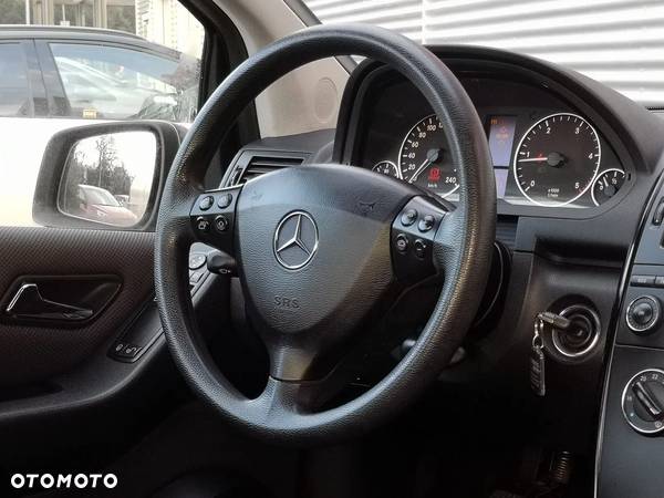 Mercedes-Benz Klasa A 160 CDI BlueEfficiency - 11