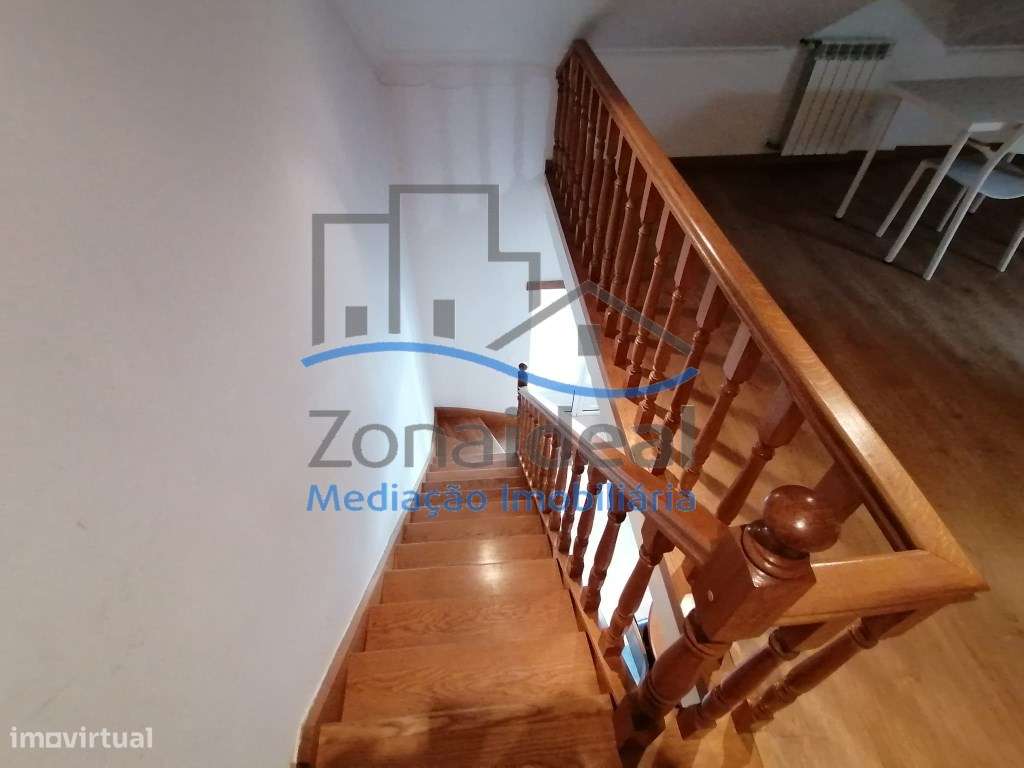 Moradia com quintal, localizada em Alenquer-11