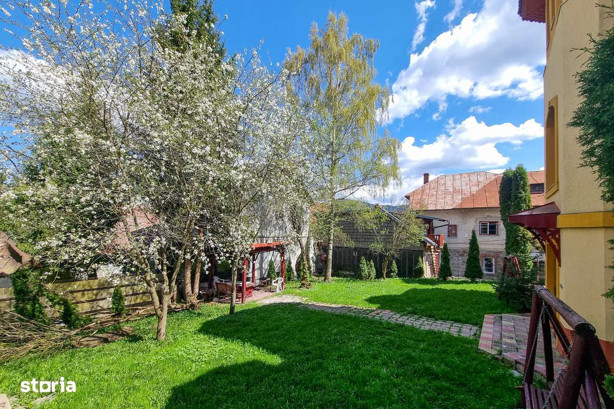 Pensiune Predeal, 11 camere, fost casino, fundație pe stanca - Imagine principală: 4/17