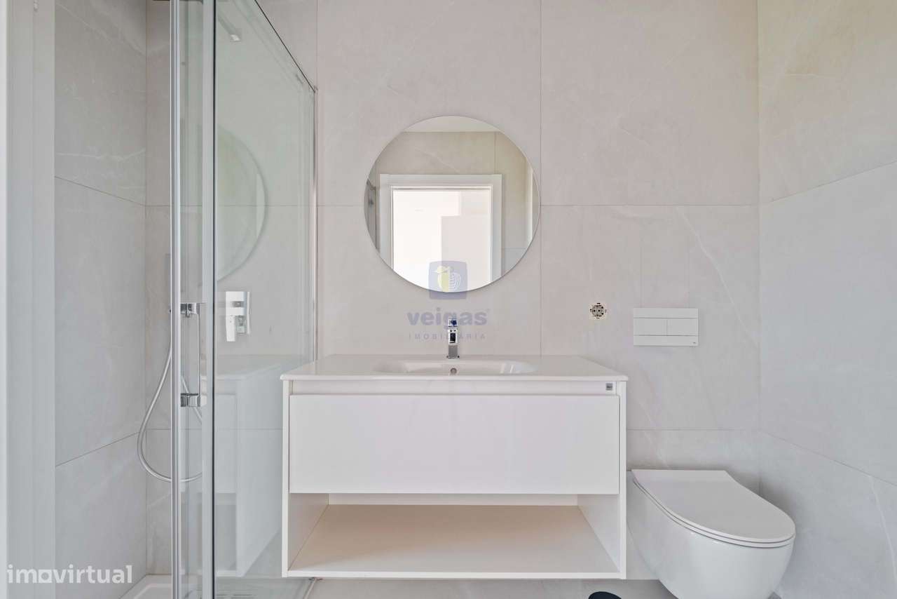 Moradia T5 Contemporânea com Piscina Aquecida – Santa Iria da Azóia-46