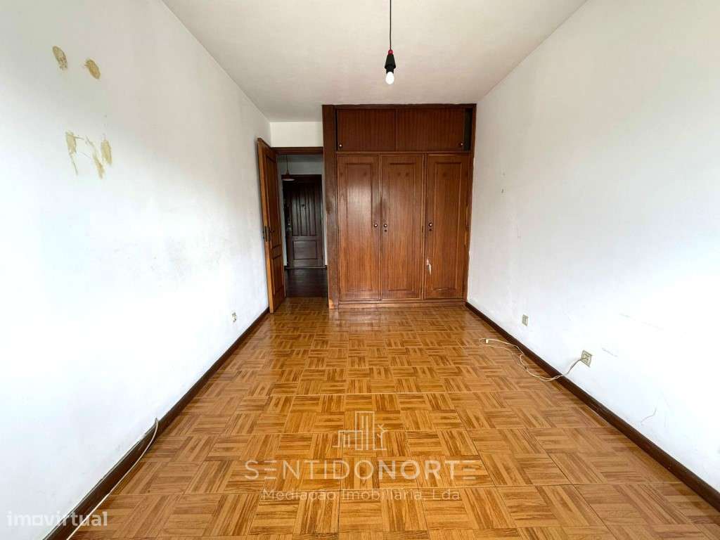 Apartamento T1+1 junta de Freguesia Lordelo-7