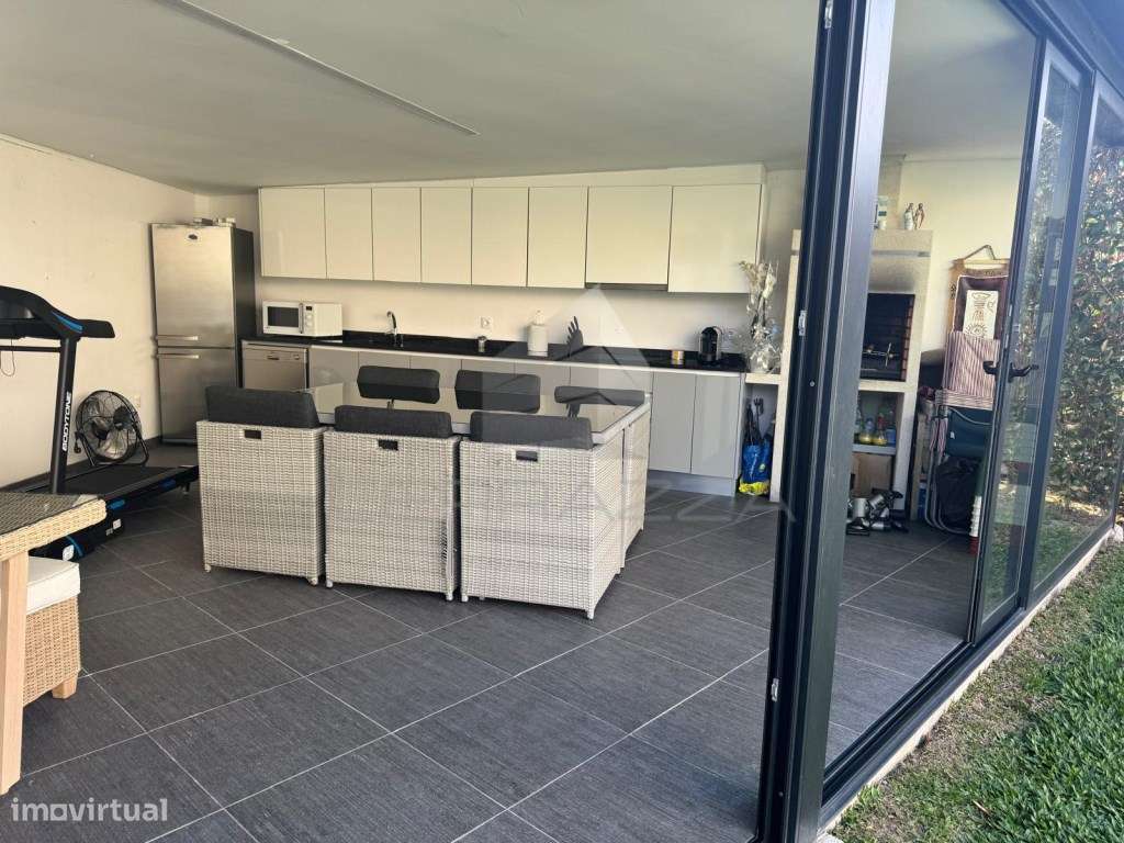 MORADIA V4 COM PISCINA - VILA NOVA DE FAMALICÃO-9