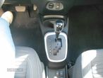 Toyota Yaris 1.5 HSD Comfort +P.Style+P.Techno - 10