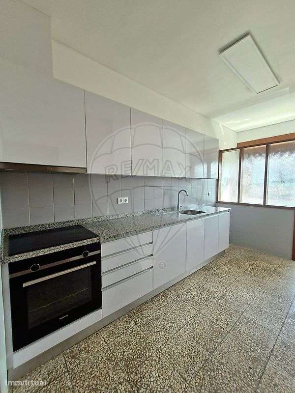 Apartamento T2 para arrendamento - Grande imagem: 3/16