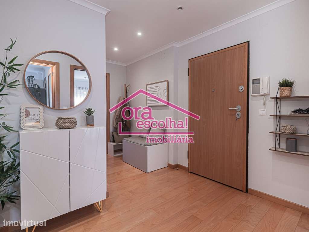 Apartamento T2 recente com 100 m2, Suíte e Parqueamento em Paio Pires!-7