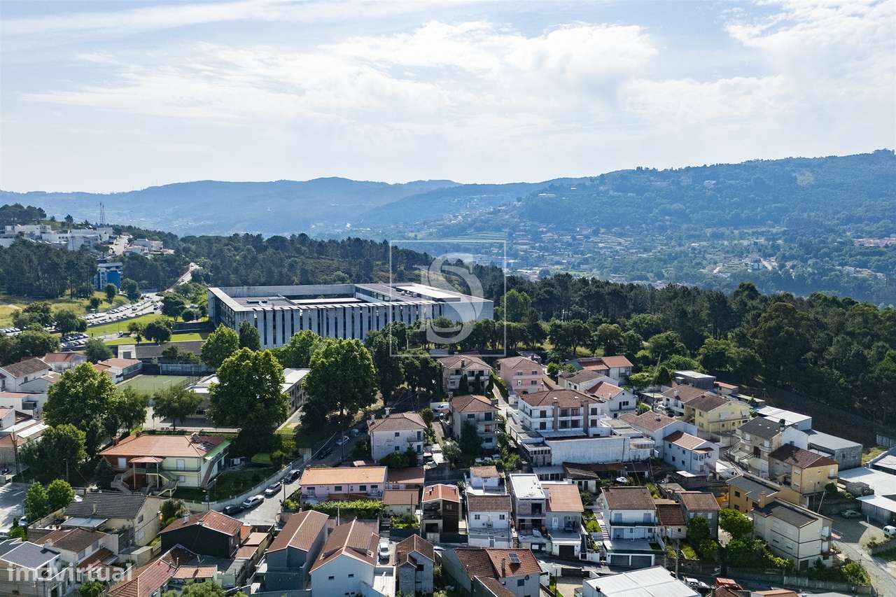 Moradia T3, remodelada, em São Vítor, Braga-34