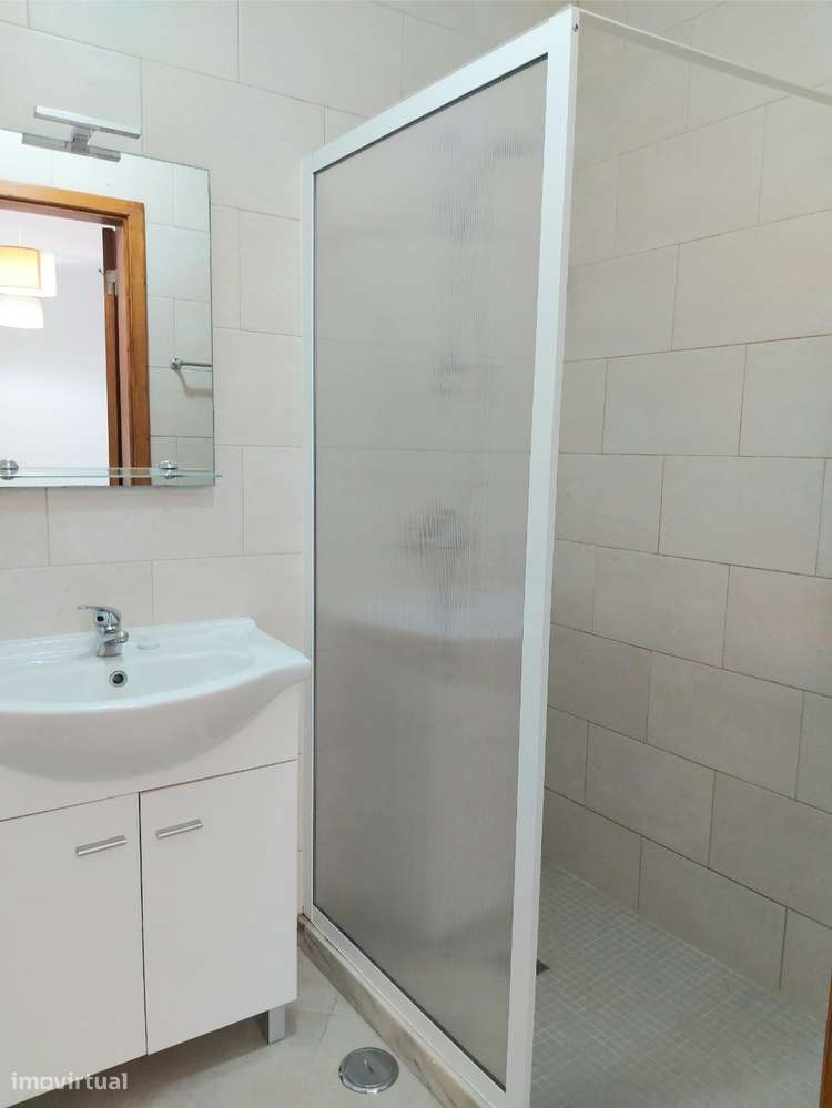 Moradia Geminada T1 + 1 - Vila de Frades-9