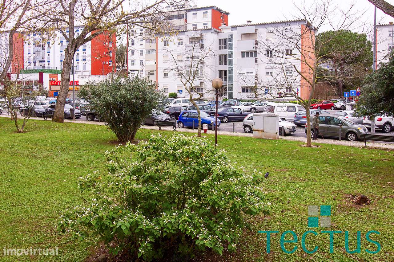 Apartamento T2 em Oeiras totalmente renovado-31