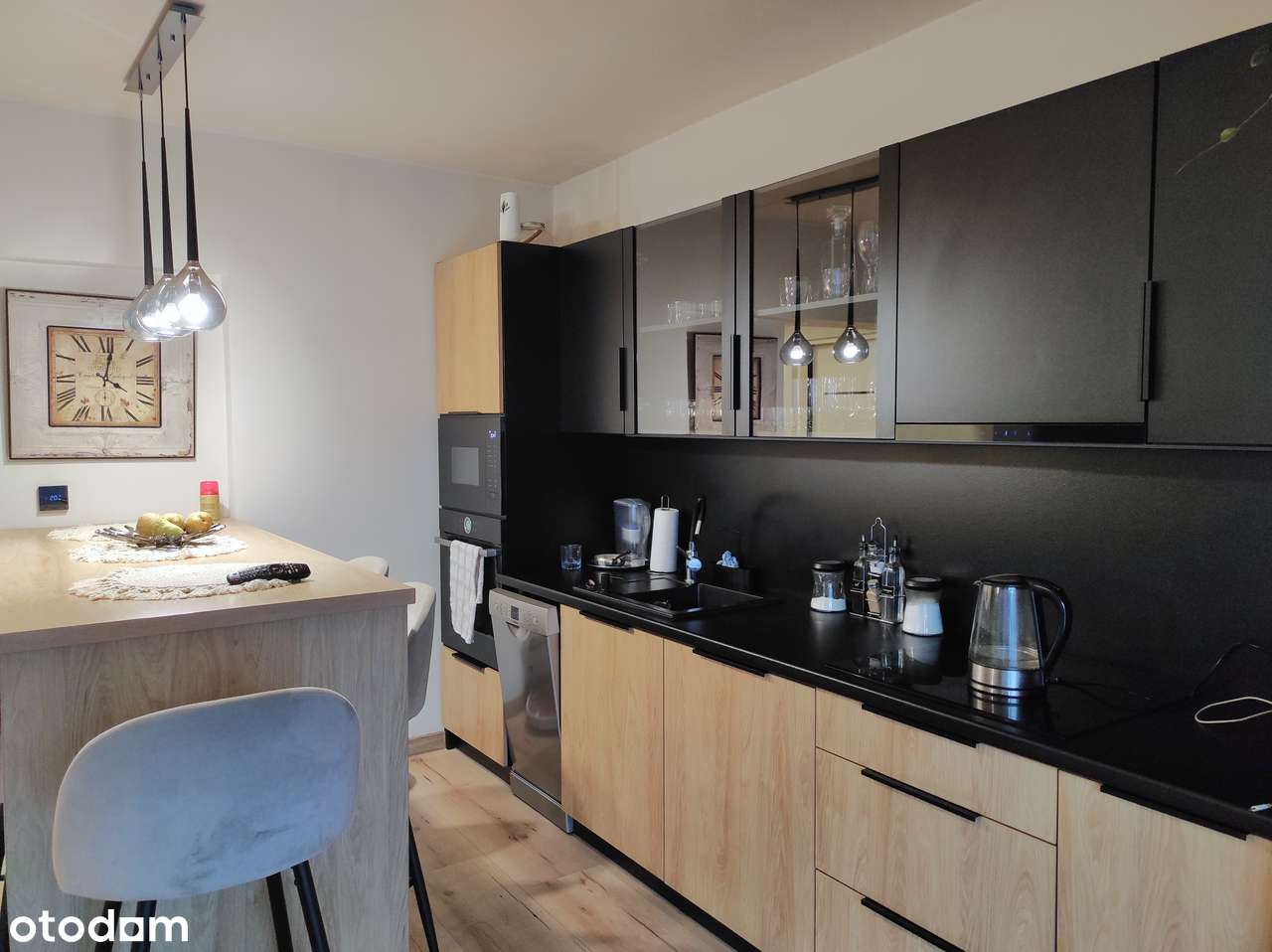 Dom w Kętach – 3 niezależne mieszkania, idealny pod wynajem-8