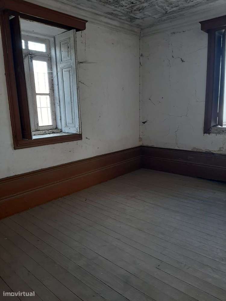 Vende Moradia em pedra Termas São Vicente-12